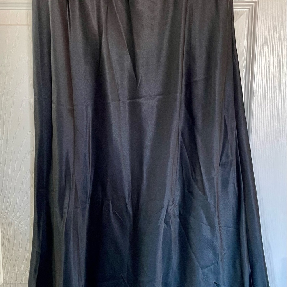 Quince Classic Black Silk A-Line Skirt - Picture 4 of 4